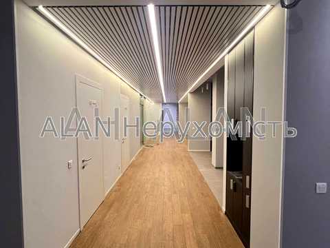 комерційна за адресою Спаська вул., 5