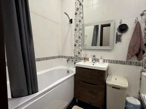 квартира за адресою Героїв Харкова просп. (Московський), 131б