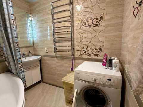 квартира за адресою Родини Крушельницьких вул., 5