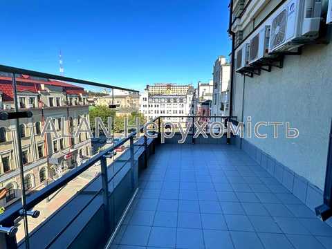 комерційна за адресою Спаська вул., 5