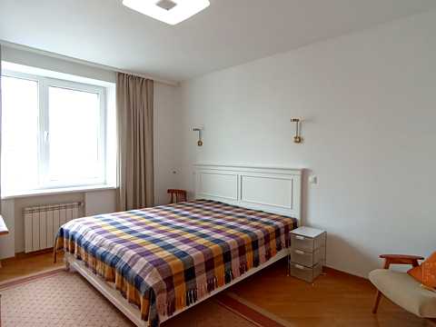 квартира за адресою Миколи Амосова вул., 4