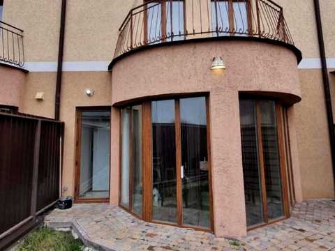 дом по адресу с. Петропавловская Борщаговка, Черкасская ул., 42