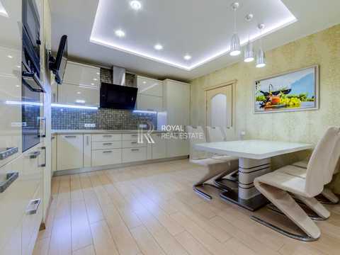 квартира за адресою Дегтярівська вул., 25а к1