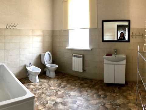 дом по адресу с. Петропавловская Борщаговка, Черкасская ул., 42