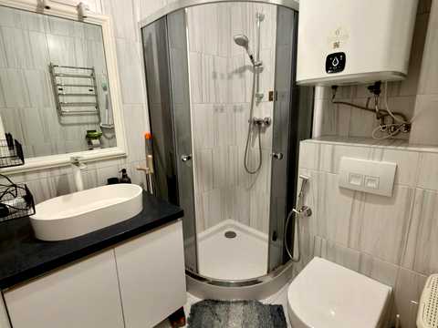 квартира за адресою Салютна вул., 2к2