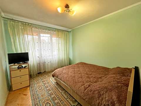 квартира за адресою Наукова вул., 30