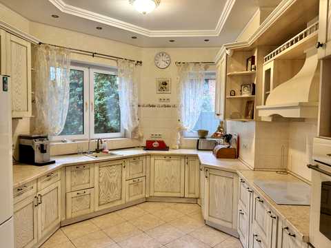 будинок за адресою Грушевського, 1