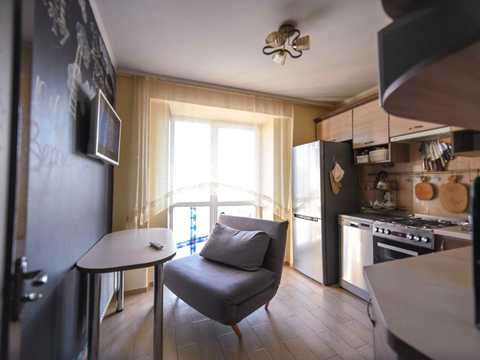 квартира по адресу Черкасская ул., 4