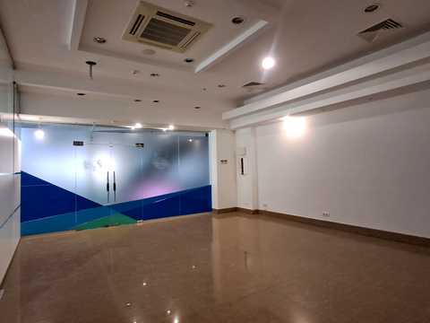 комерційна за адресою Пирогова вул., 23 Б