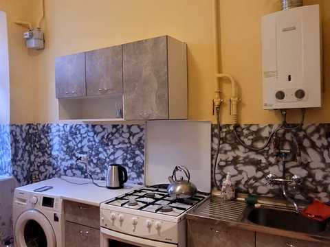 квартира за адресою Рене Декарта вул., 17