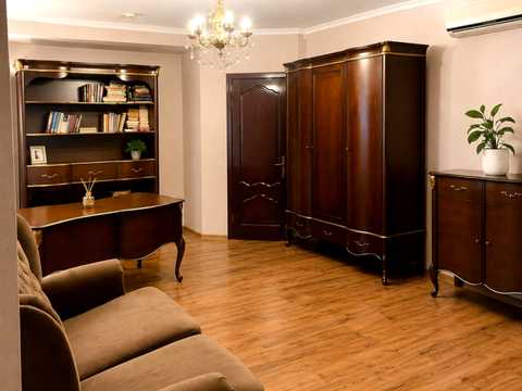 комерційна за адресою Саксаганського вул., 113