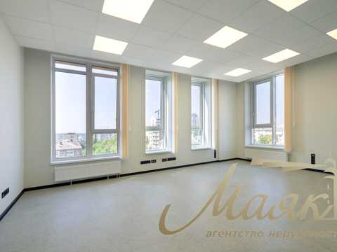 комерційна за адресою Джона Маккейна вул. (Івана Кудрі), 26