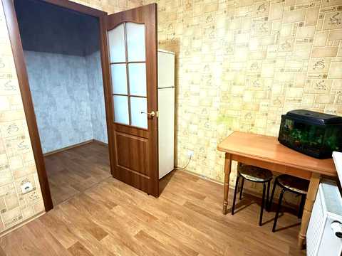 квартира за адресою Софії Русової вул., 3
