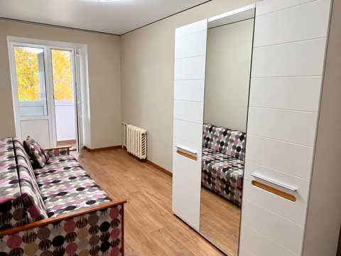 квартира за адресою Космонавтів просп., 51