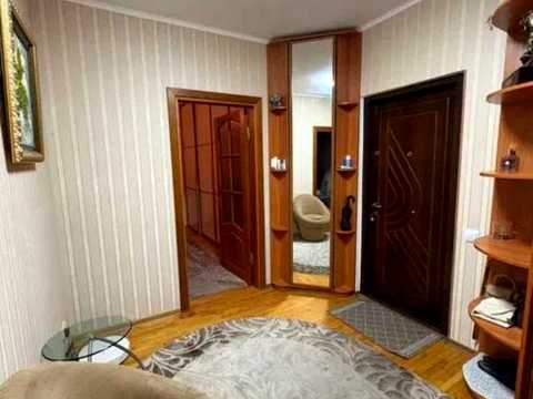 квартира за адресою Драгоманова вул., 8