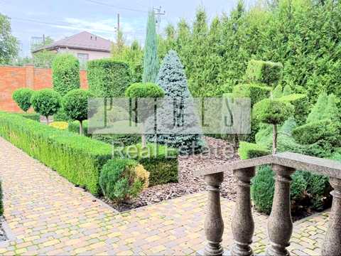 будинок за адресою Центральна вул.