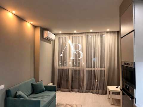 квартира за адресою Київ, Салютна вул., 2к1