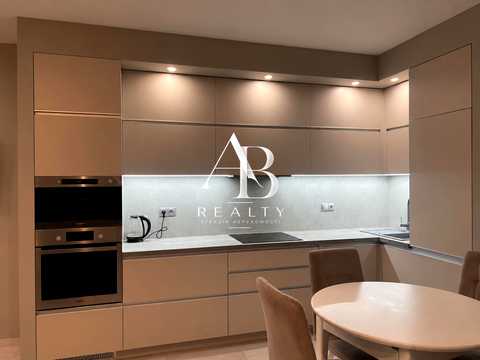 квартира за адресою Київ, Салютна вул., 2к1