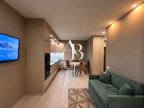 квартира за адресою Київ, Салютна вул., 2к1