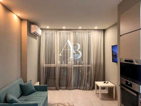 квартира за адресою Київ, Салютна вул., 2к1