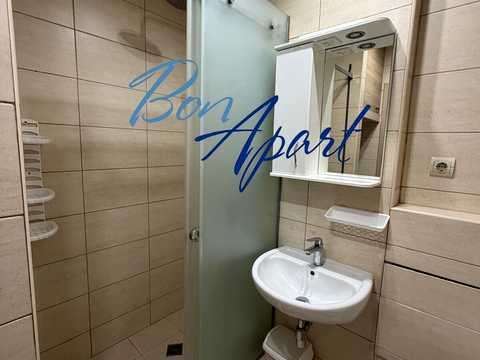 квартира по адресу Александровская ул., 1