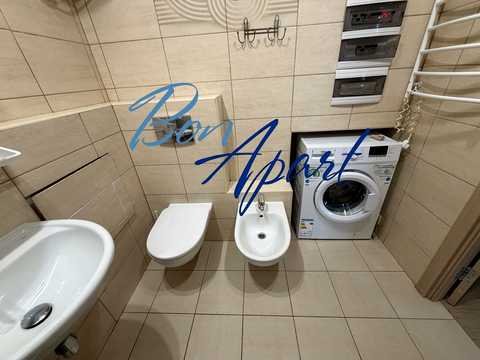 квартира по адресу Александровская ул., 1