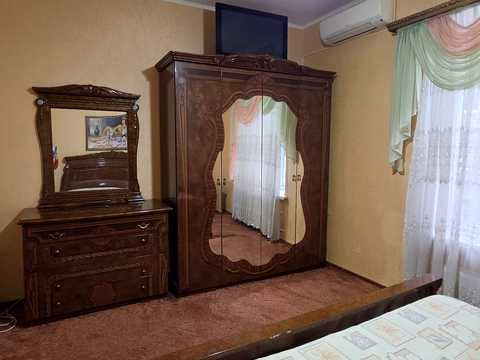 квартира за адресою Чорноглазівська вул., 12