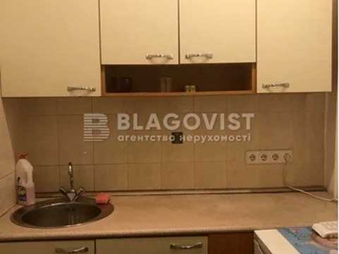 комерційна за адресою Арсенальна вул. (Зашиянівський), 15