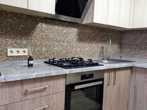 квартира за адресою Українська вул., 83-Б к1