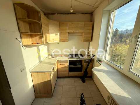 квартира за адресою Яни Червоної вул., 7