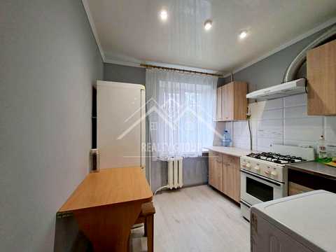 квартира за адресою Соборності вул. (Косіора), 93