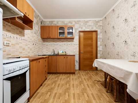 квартира за адресою Центральна вул., 7