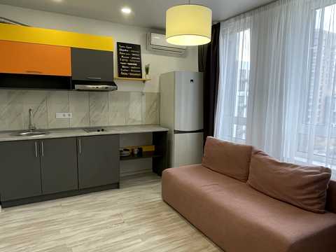 квартира за адресою Салютна вул., 2к2