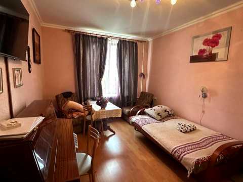 квартира по адресу Сталеваров ул., 18