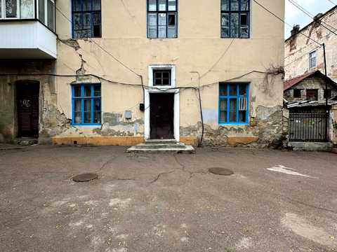комерційна за адресою Одеса, Кінна вул., 18