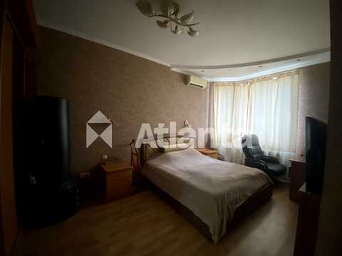 квартира за адресою Середньофонтанська вул., 19-А