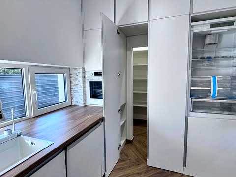 дом по адресу Місячна ул.