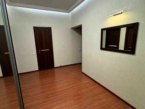 квартира за адресою Академіка Сахарова вул., 3-А