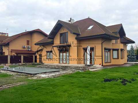 дом по адресу с. Стоянка, вул. Лесі Українки