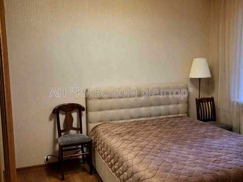 квартира по адресу Киев, Печенежская ул., 4