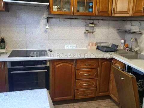 квартира по адресу Киев, Печенежская ул., 4