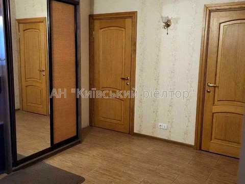квартира по адресу Киев, Печенежская ул., 4