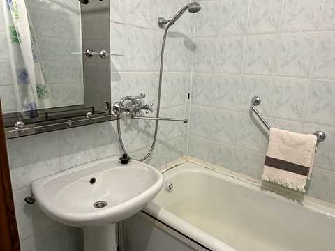 квартира за адресою Полтава, Боровиковського бульв., 9