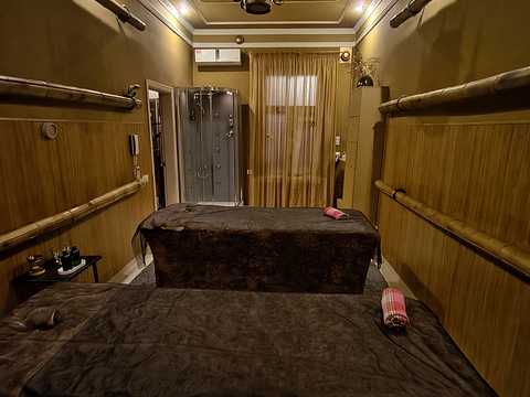 комерційна за адресою Михайлівська вул., 24-Б