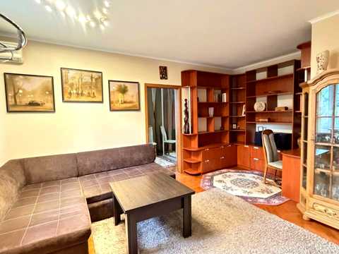 квартира за адресою Марка Безручка вул., 23