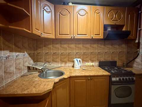 квартира за адресою Привокзальна вул., 8