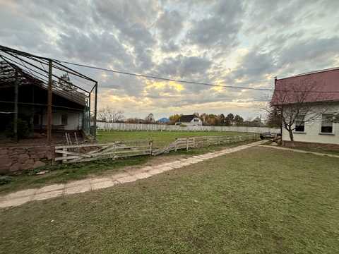 комерційна за адресою Кудрявцева, 1