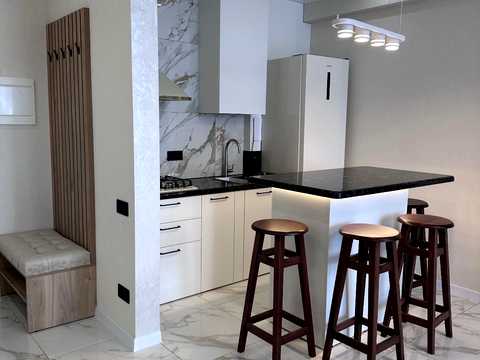 квартира за адресою Кришталева вул., 1