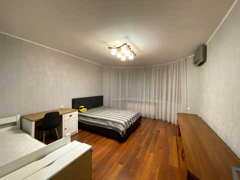 квартира по адресу Миколы Бажана просп., 10