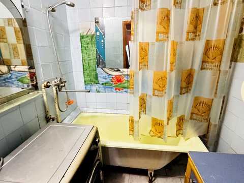 квартира за адресою 5-й Зарічний мікрорайон , 14